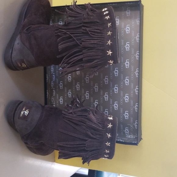 UGG - Picture 5 of 8